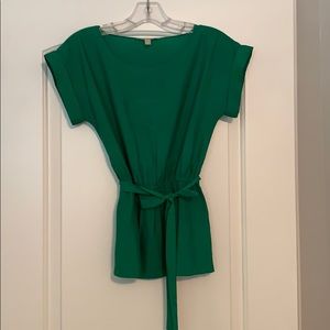 Emerald green top. Cinch waist and tie.